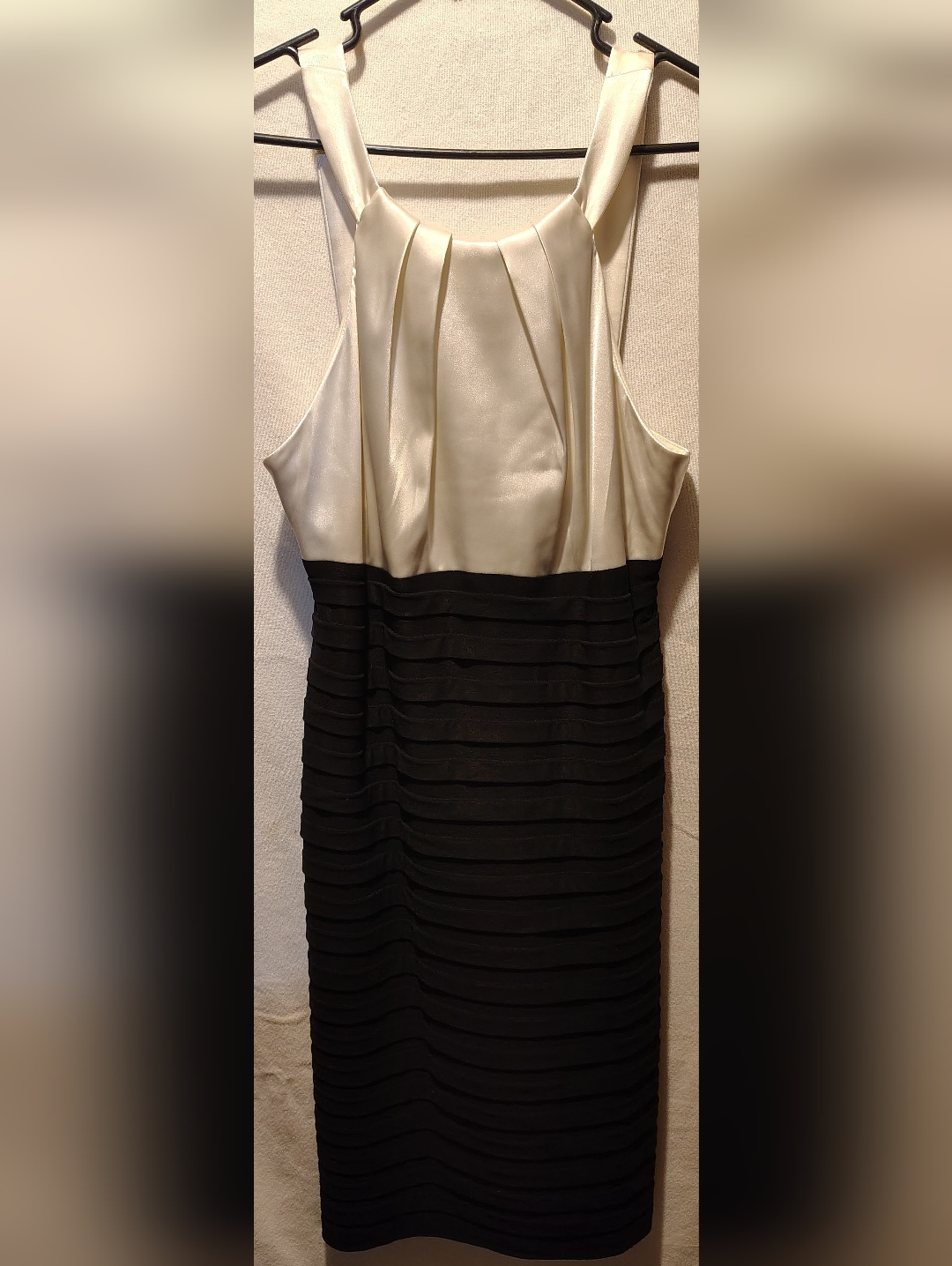 Xscape By Joanna Chen Formal Cream & Black Pleated Combo Midi Dress Size 12